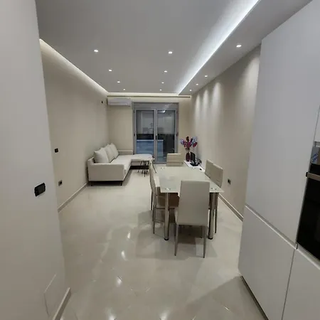 Apartament *
